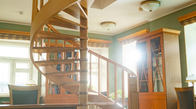How to Transform Your Space with a Central Stringer Staircase
